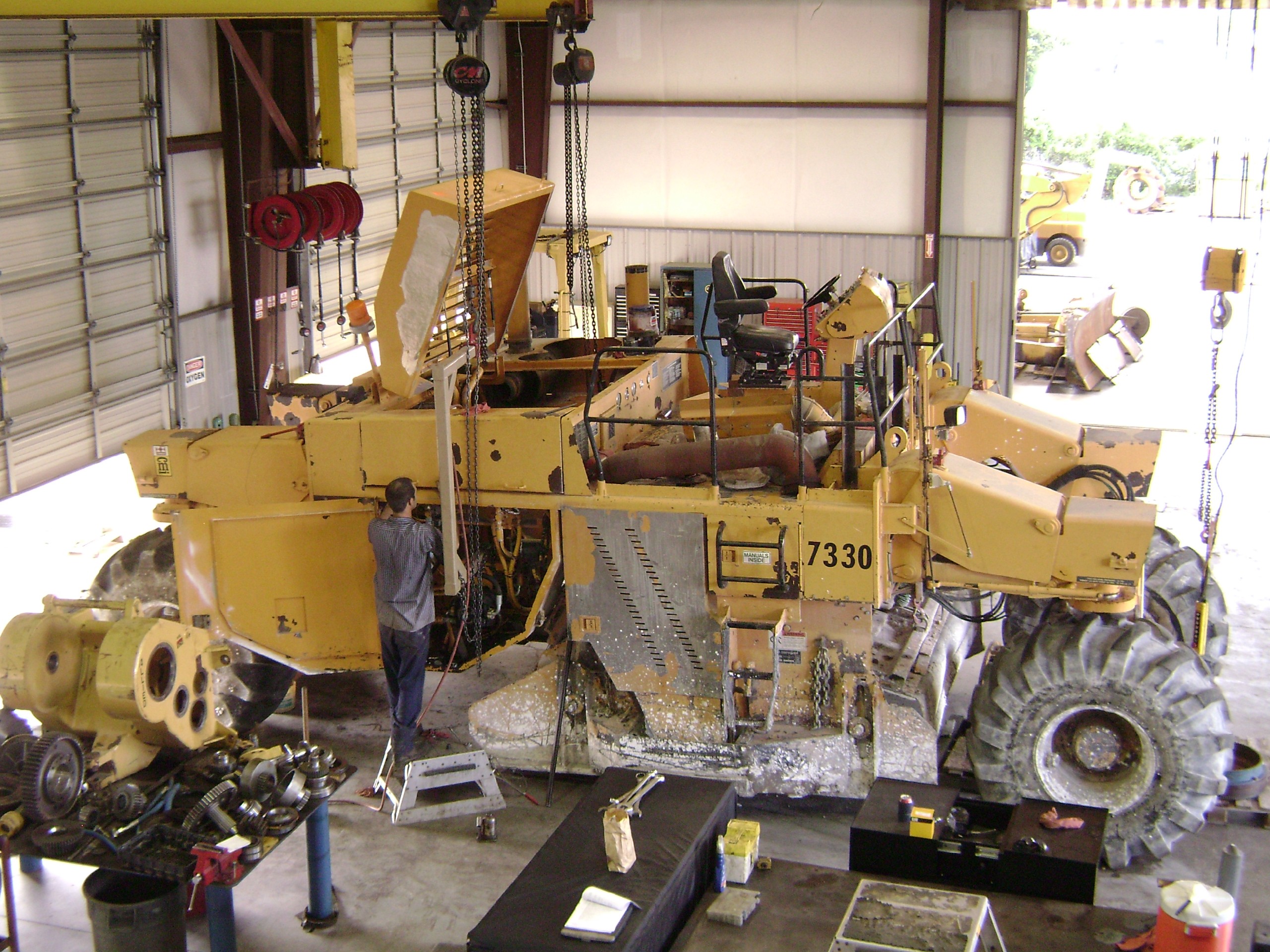 Home Gil's Heavy Equipment Repair, Inc.